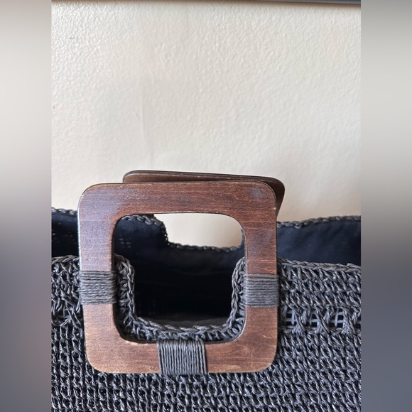 Woven Handbag - Picture 5 of 7